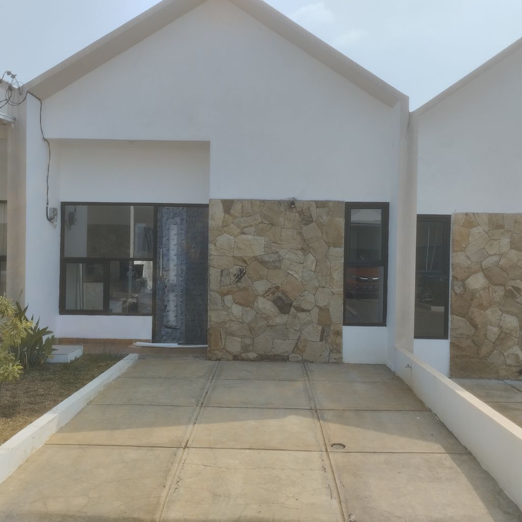foto contoh rumah perumahan MANDALIKA RESIDENCE