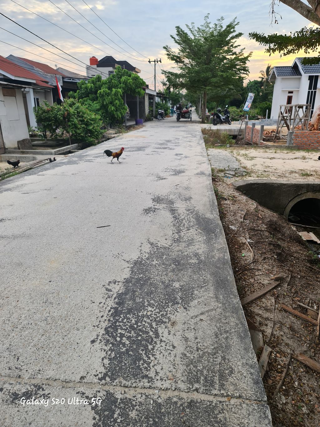 foto gerbang perumahan MANUNGGAL JAYA 5