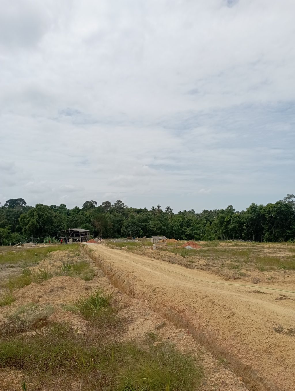 foto posisi tengah perumahan GRAHA KEIKAN