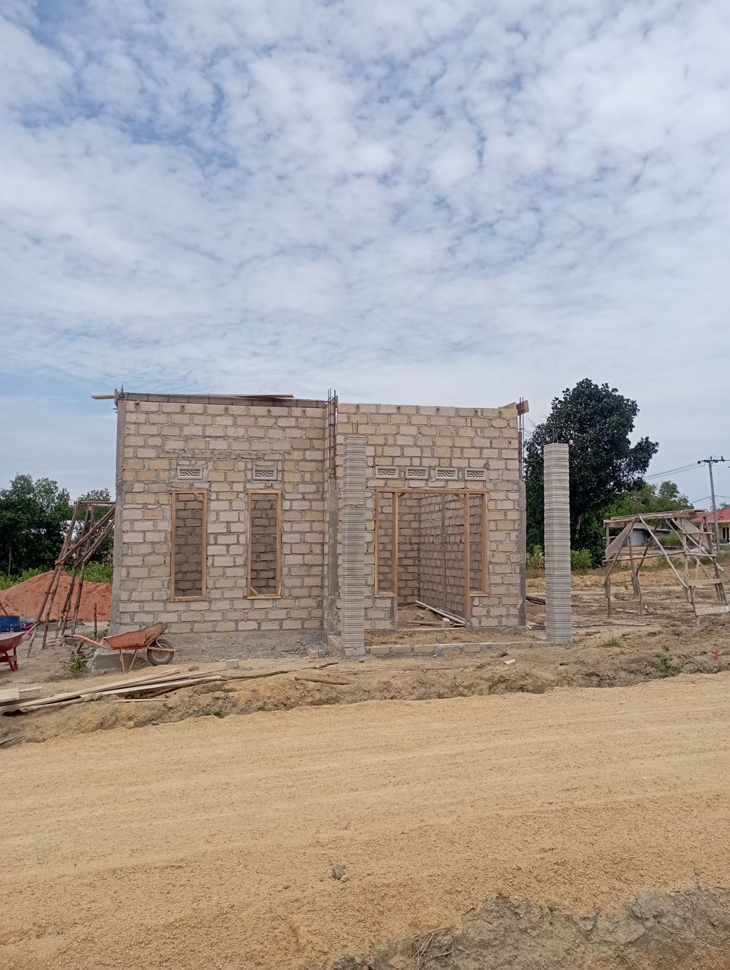 foto contoh rumah perumahan GRAHA KEIKAN