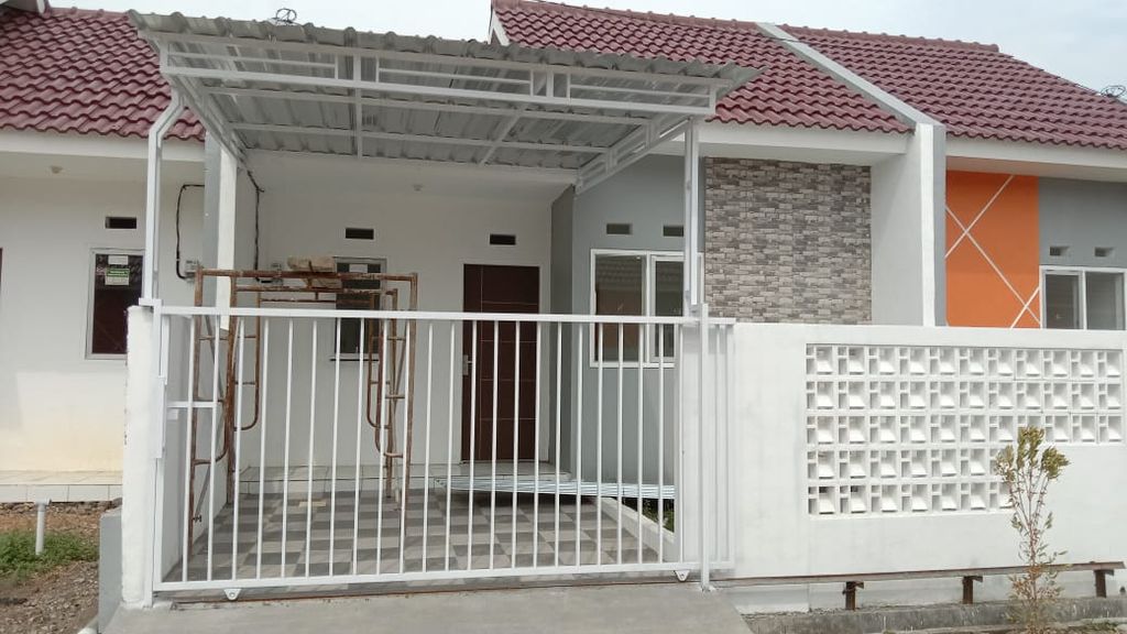 foto tampak rumah tipe 32/66 perumahan PERMATA PESANGGRAHAN 3