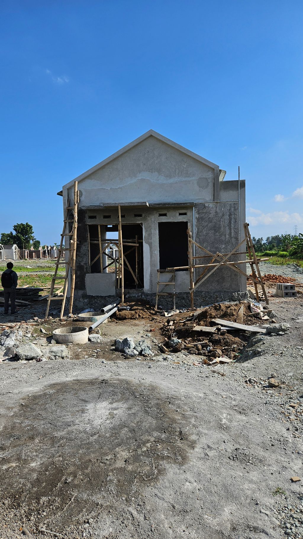 foto contoh rumah perumahan TERALAND KURANJI