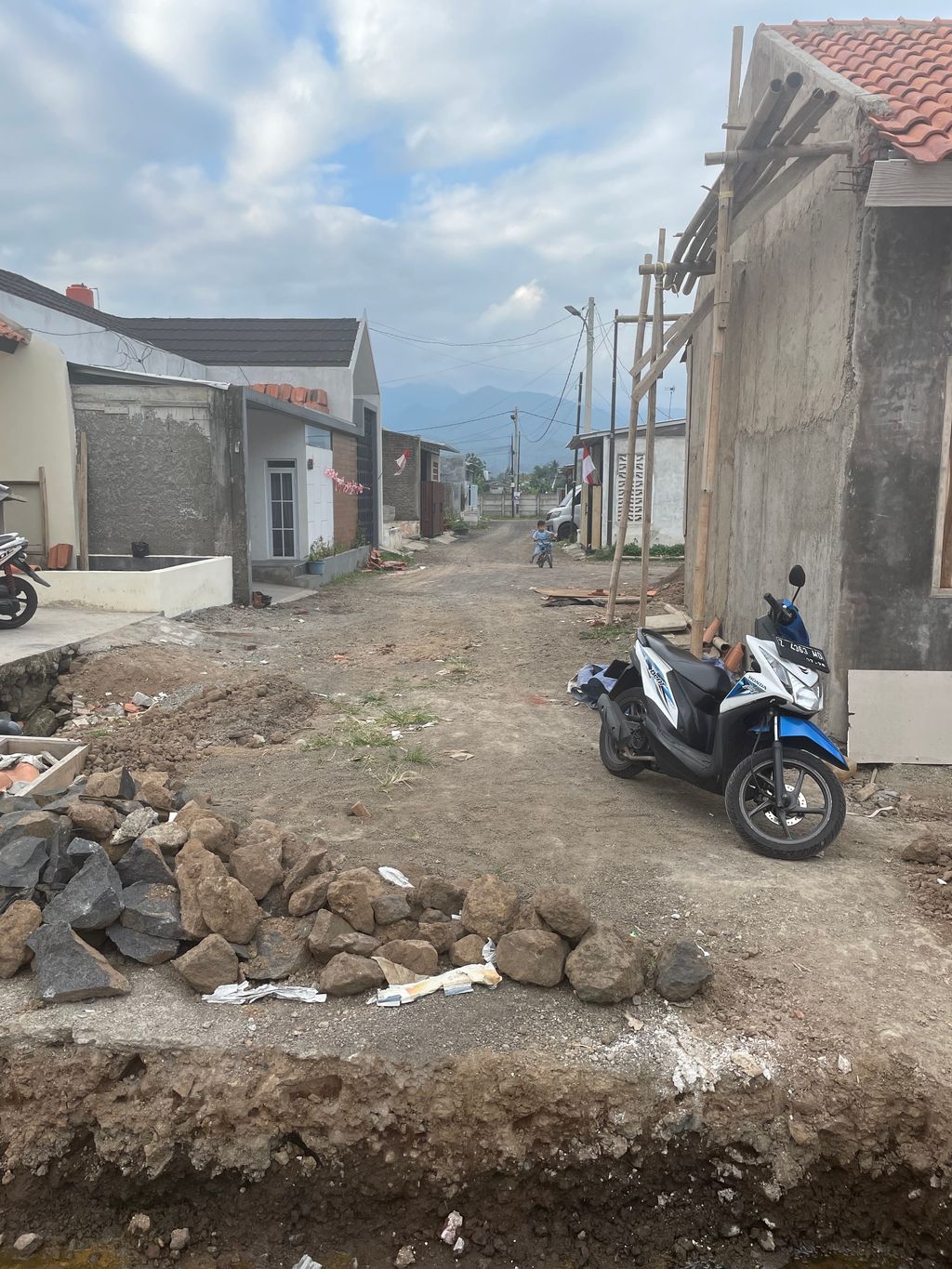foto gerbang perumahan D Village Residence Nagarasari Tahap 2