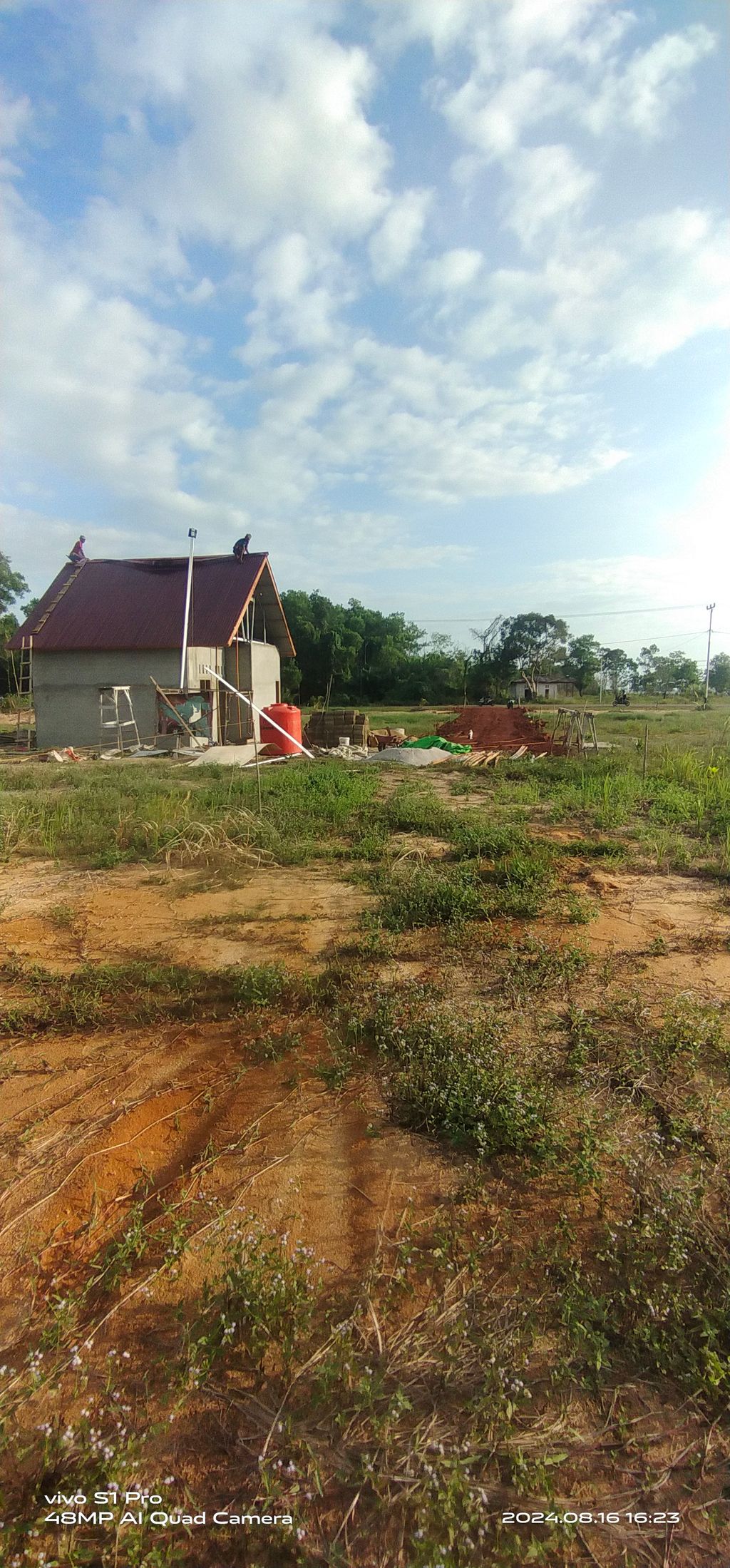 foto posisi tengah perumahan PERUMAHAN HIKAM RESIDENCE