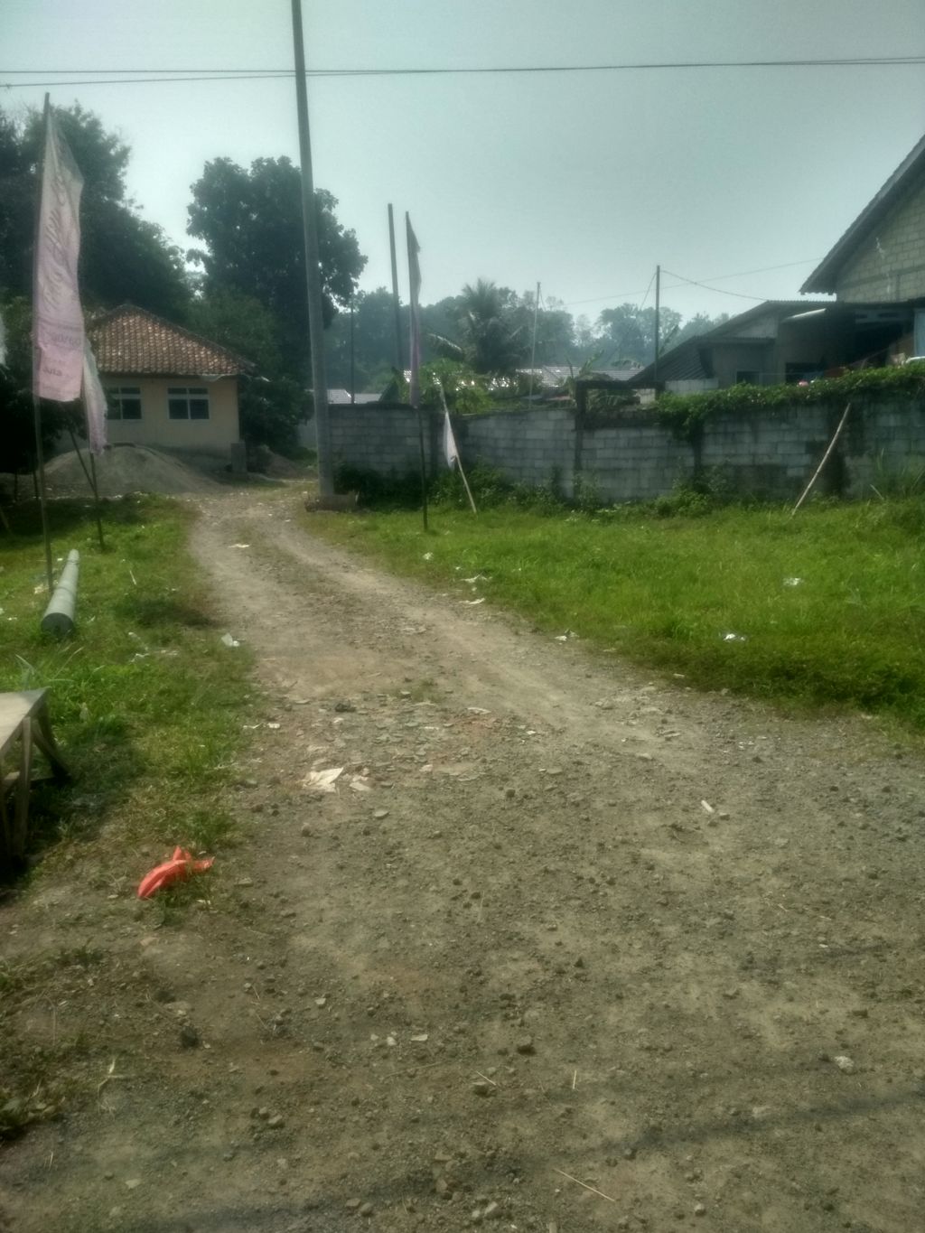 foto gerbang perumahan PERUMAHAN BUKIT CENDANA
