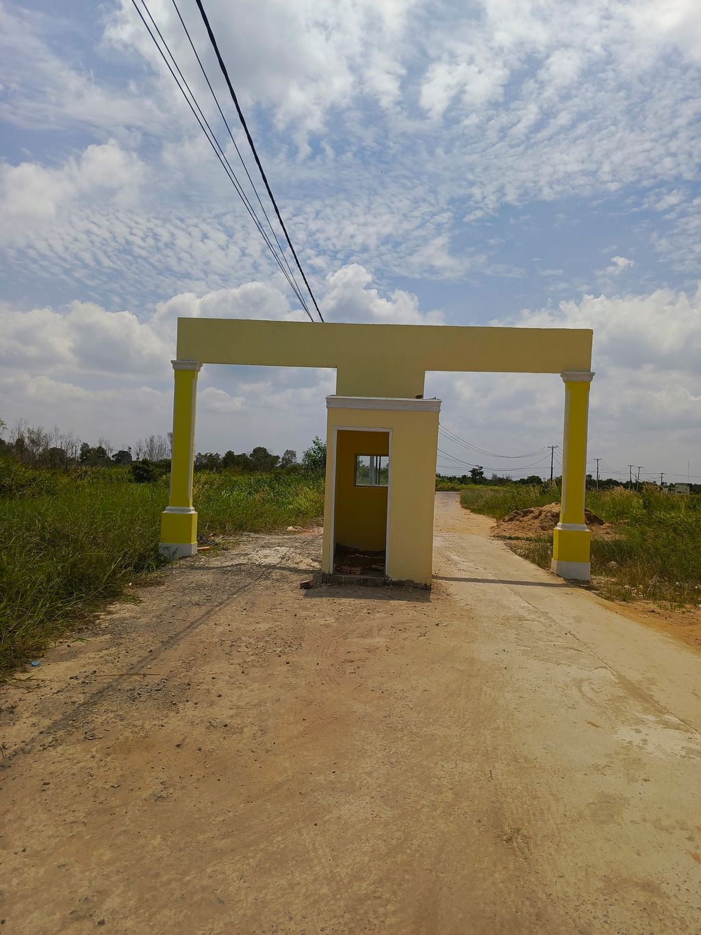 foto gerbang perumahan GRAND BATIQ REGENCY II TAHAP 3