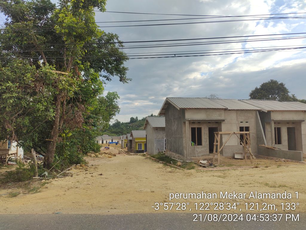 foto gerbang perumahan PERUMAHAN MEKAR ALAMANDA 1