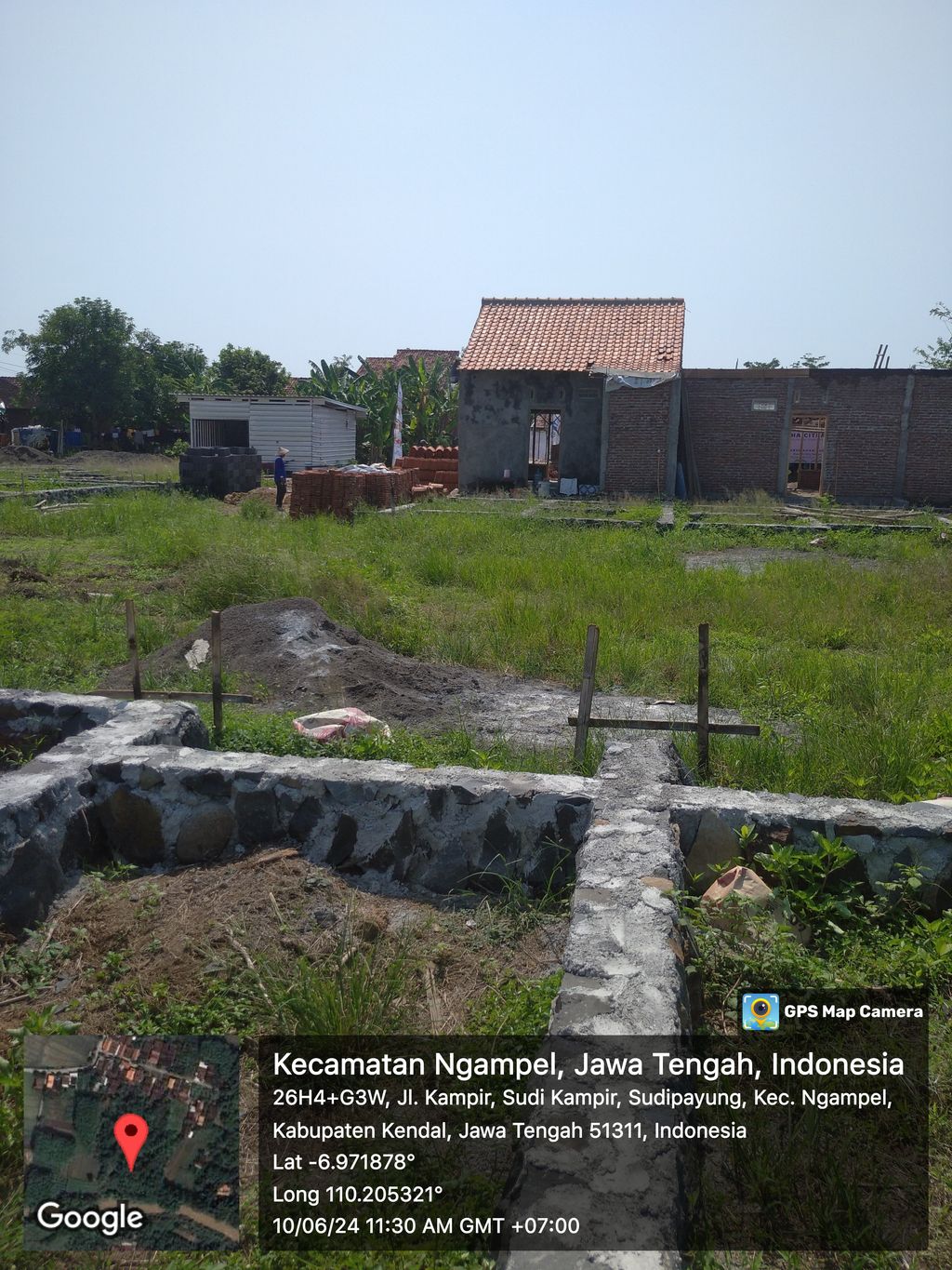 foto posisi tengah perumahan GRAHA CITRA RAYA