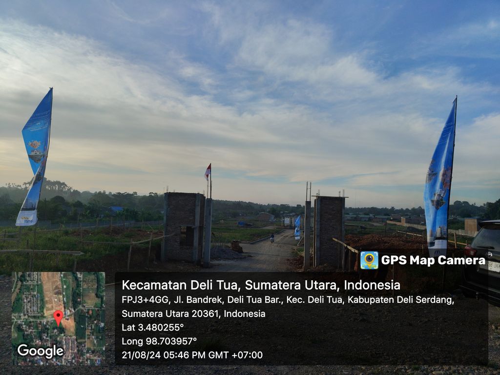 foto gerbang perumahan MUTIARA VILLE