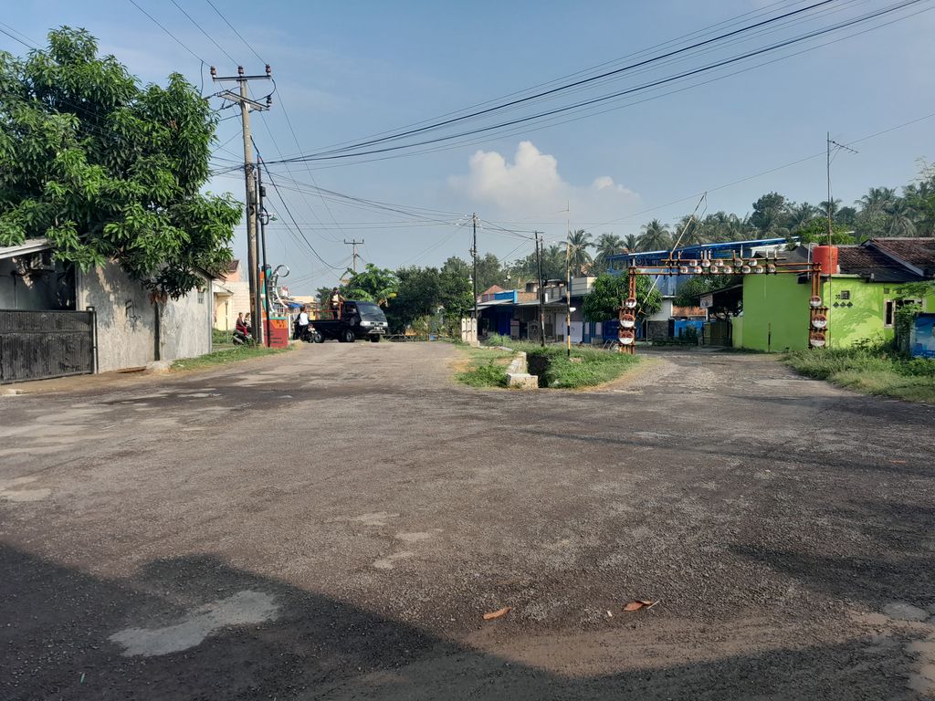 foto gerbang perumahan Taman Warnasari Indah 2