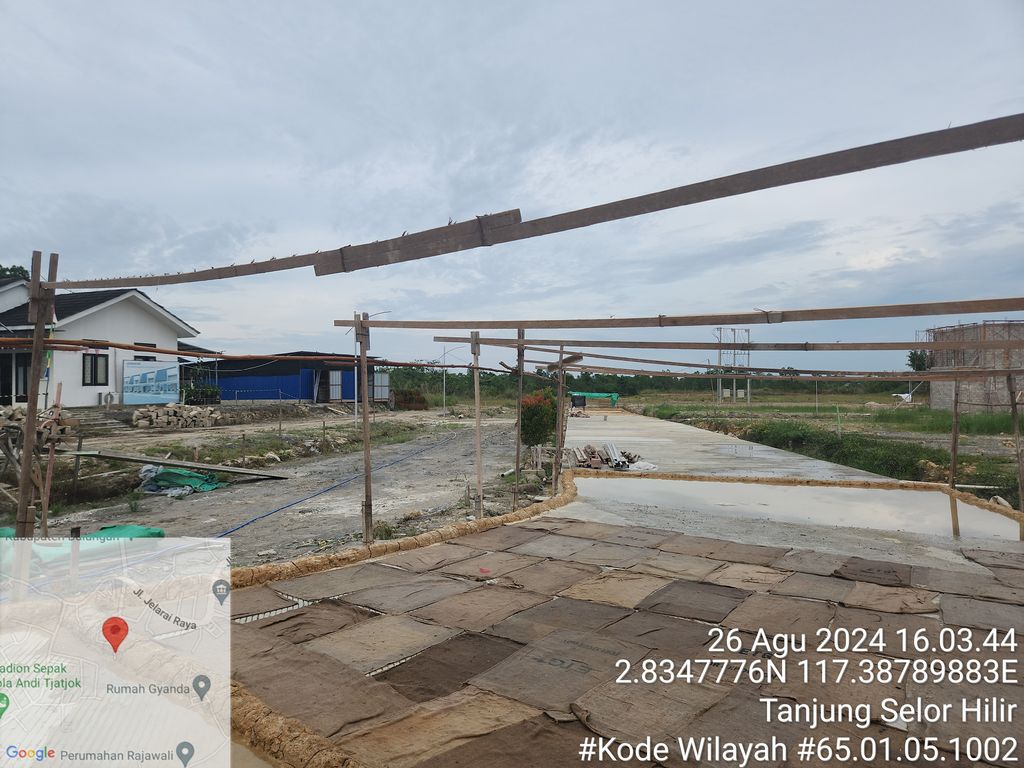 foto gerbang perumahan Nuanza Khatulistiwa Regency