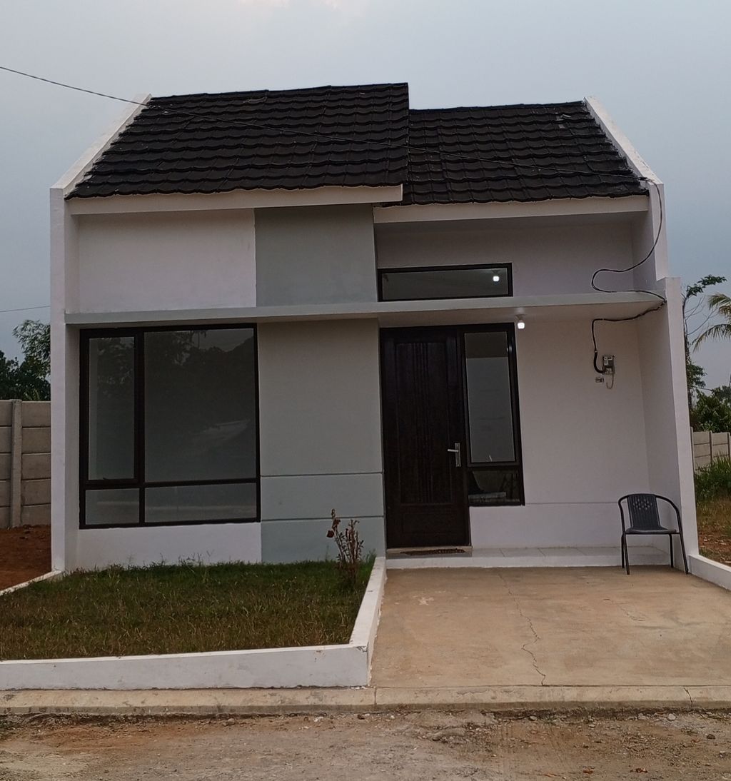 foto tampak rumah tipe 27 perumahan Royal TAM Citeras