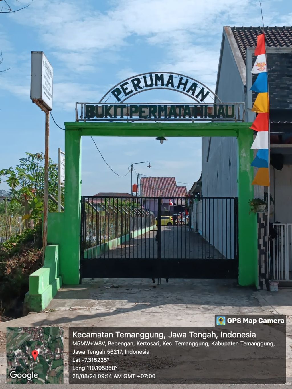 foto gerbang perumahan BUKIT PERMATA HIJAU