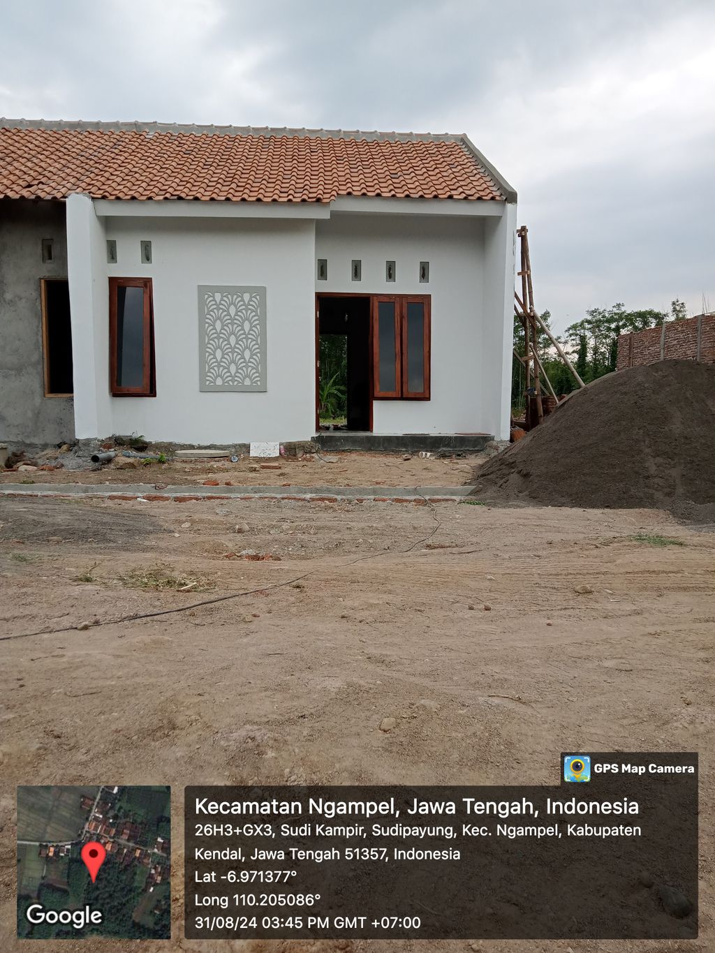 foto tampak rumah tipe 36/60 perumahan GRAHA CITRA RAYA