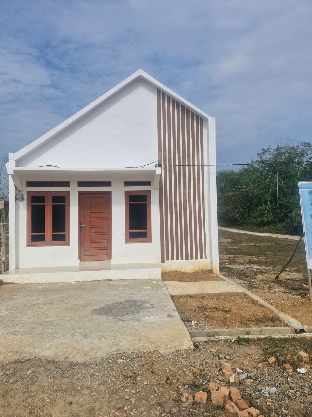 foto tampak rumah tipe 36/96 SUBSIDI 2024 perumahan GRIYA PALI INDAH