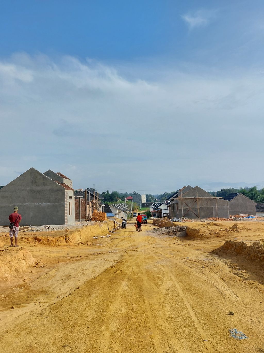foto posisi tengah perumahan GRIYA MAXIMA PERMAI 2