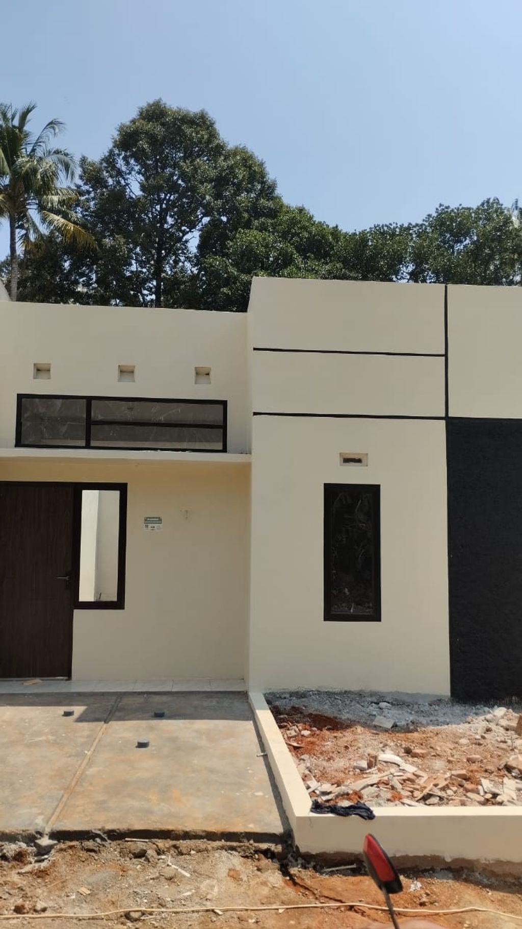 foto tampak rumah tipe 30/76 perumahan Marison Regency Mulyoharjo