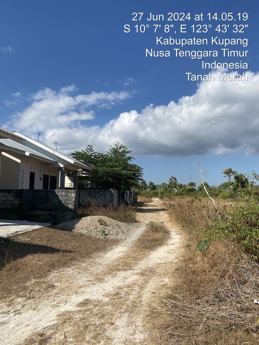 foto posisi tengah perumahan Tanah Merah Mandiri
