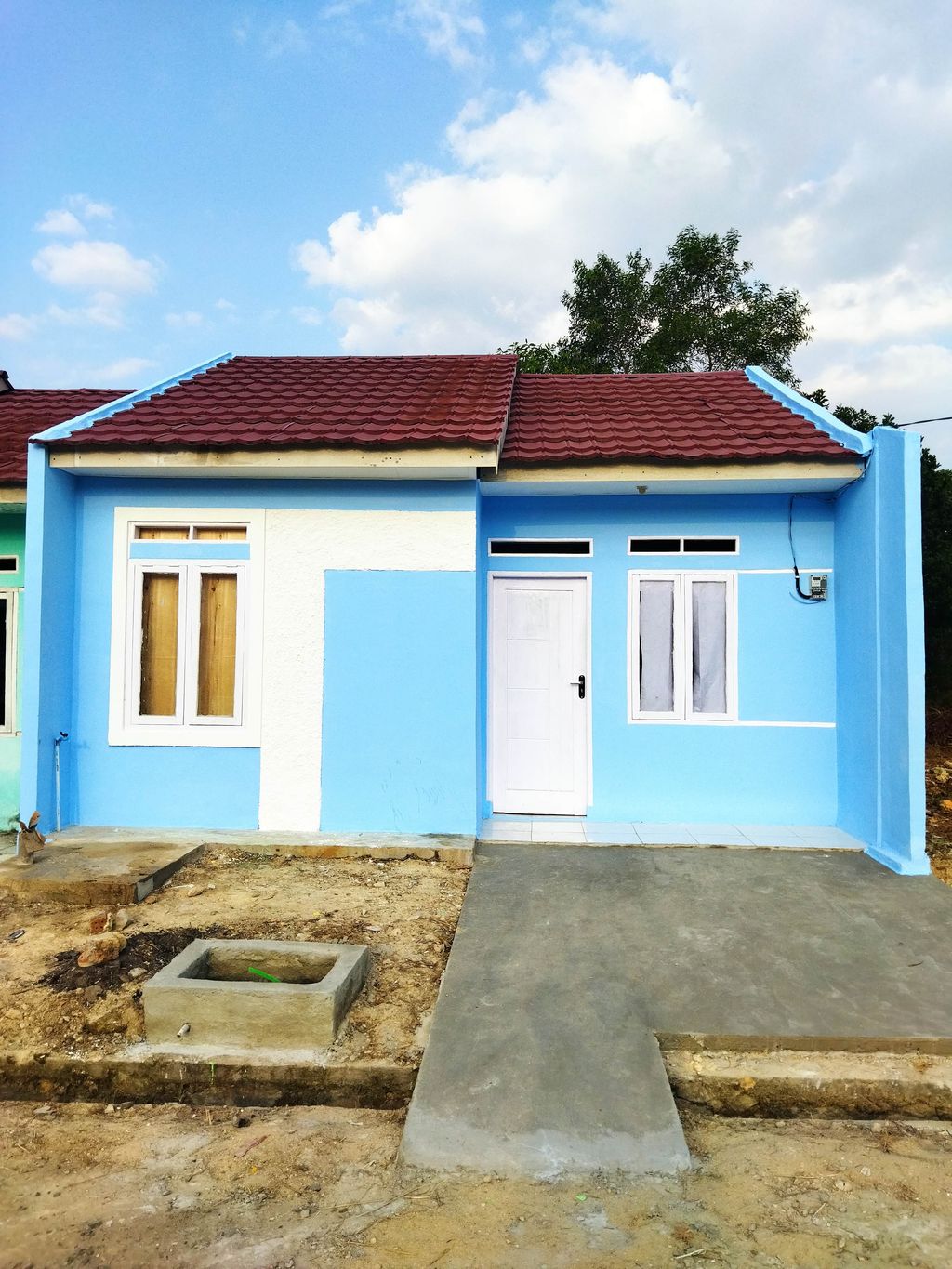 foto tampak rumah tipe 36/90 perumahan PERMATA ASRI II