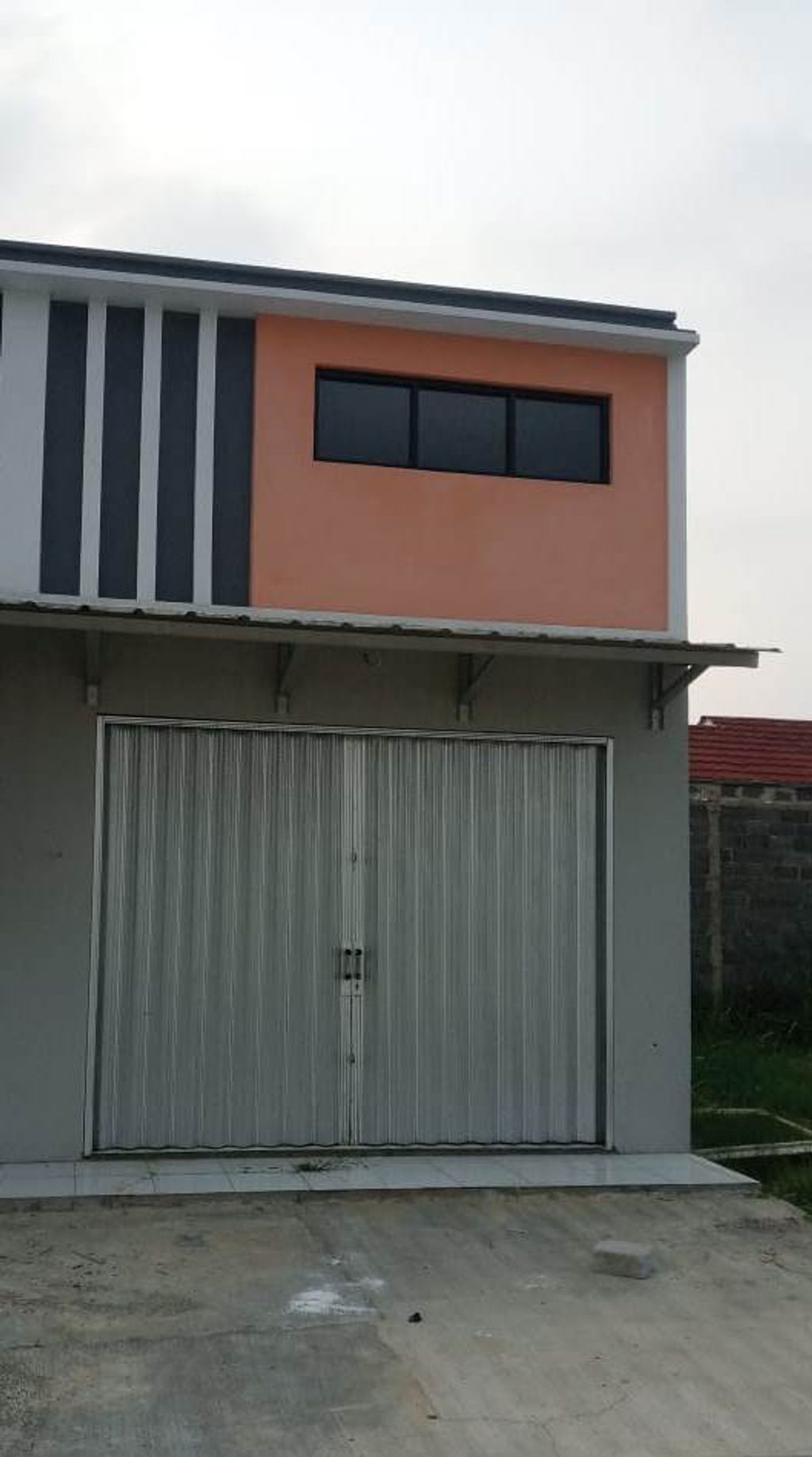 foto tampak rumah tipe RUKO 1 LANTAI perumahan Villa karawangi