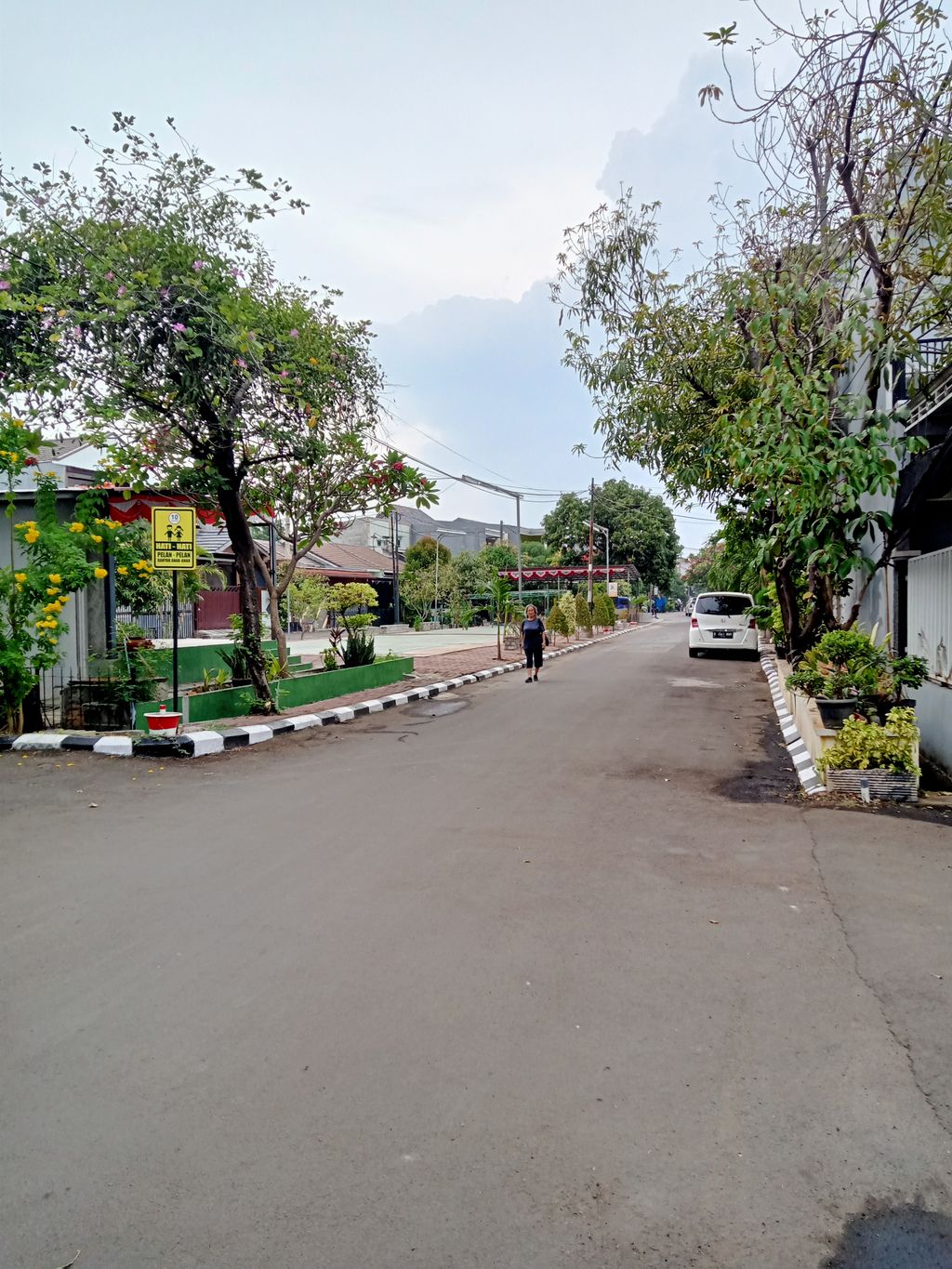 foto posisi tengah perumahan CANDRABAGA 2