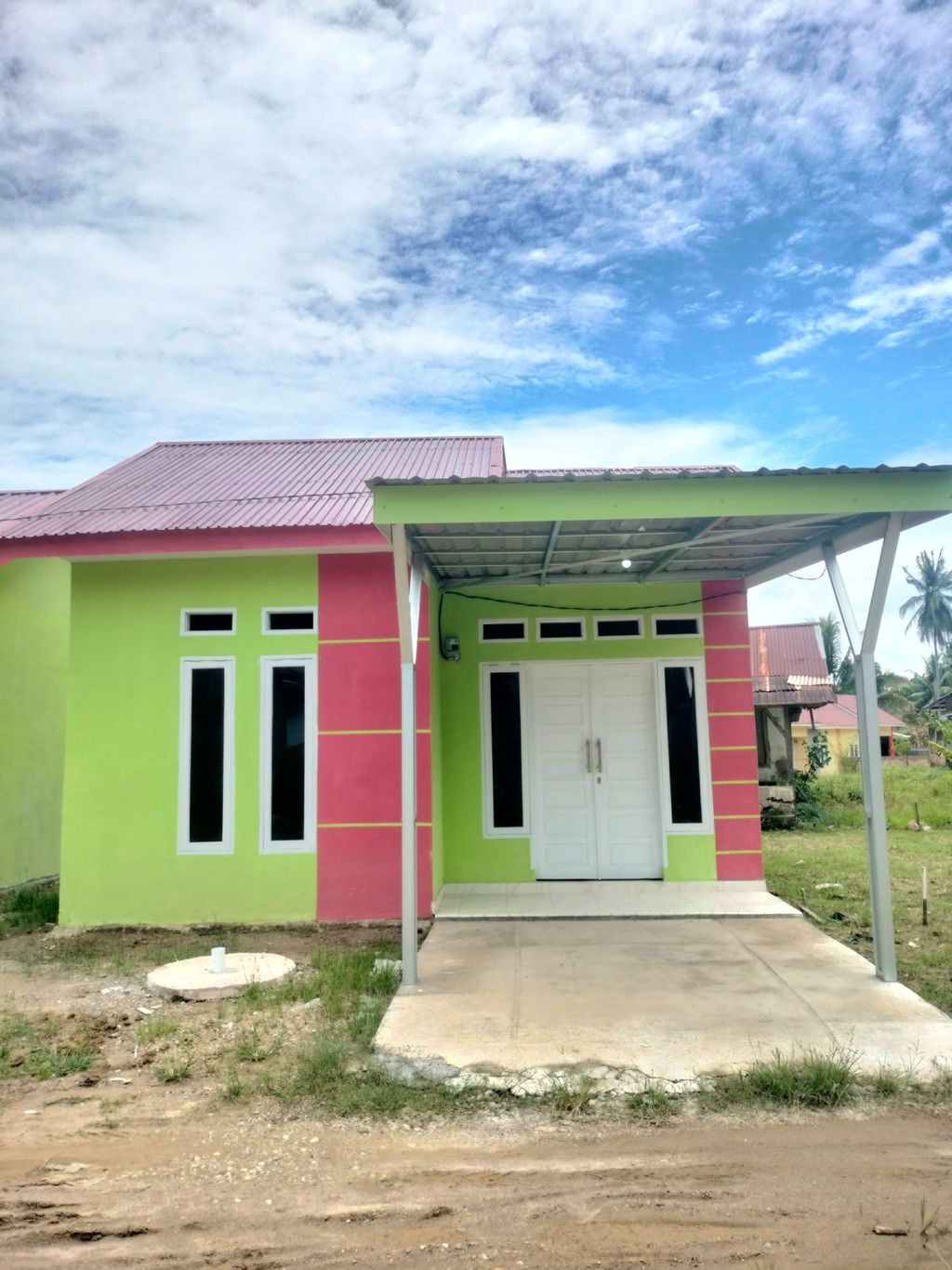 foto tampak rumah tipe 36/84 perumahan Perumahan Morra Parma