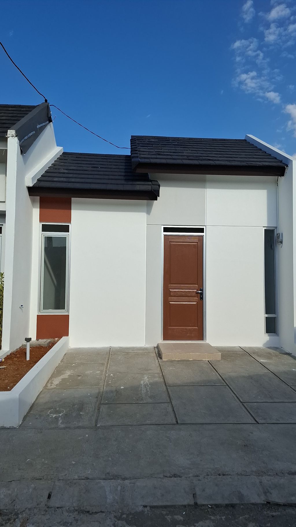 foto tampak rumah tipe VINAYA perumahan CITRAGRAND GALESONG CITY LAVANYA