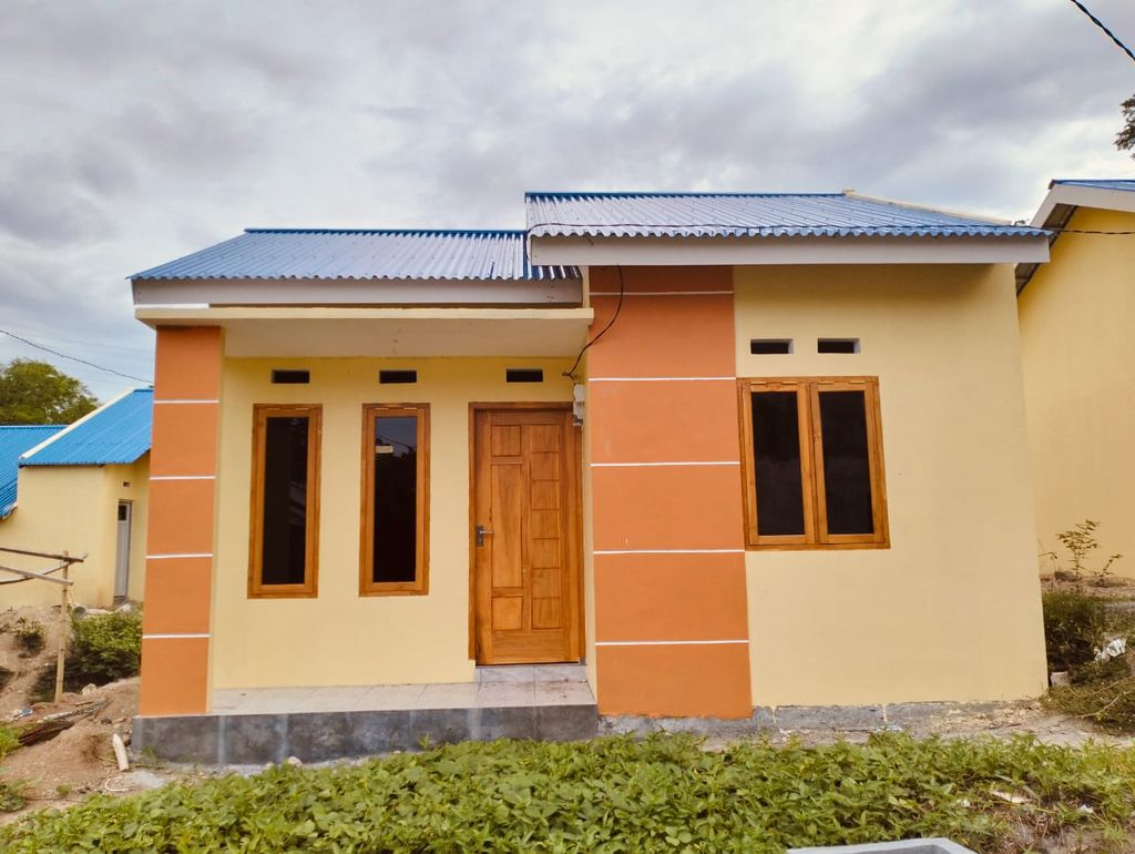 foto contoh rumah perumahan THE RIVERSIDE RESIDENCE