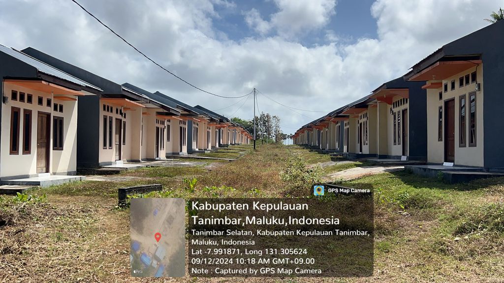 foto gerbang perumahan Graha Olilit Permai
