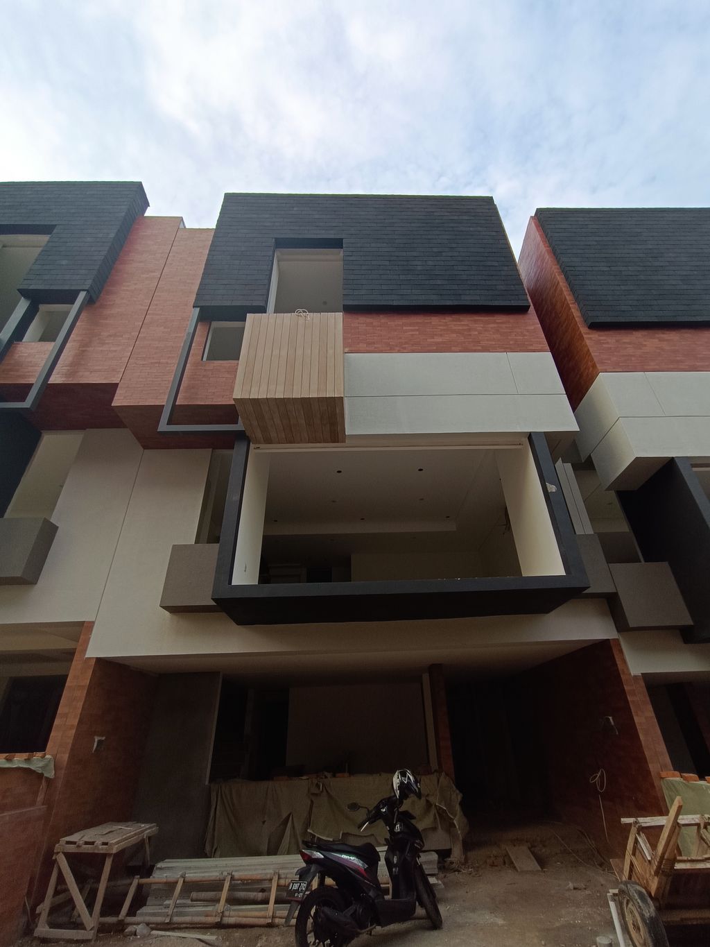 foto contoh rumah perumahan RUMA ANTASARI
