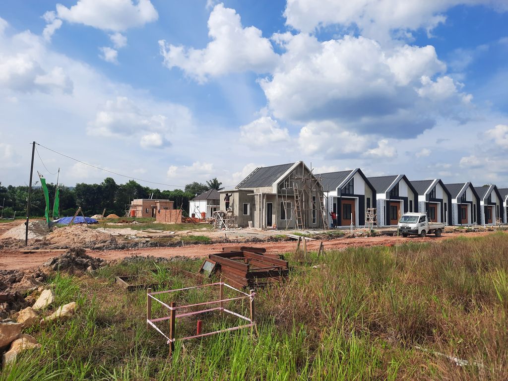 foto posisi tengah perumahan BUANA AMERTA REGENCY