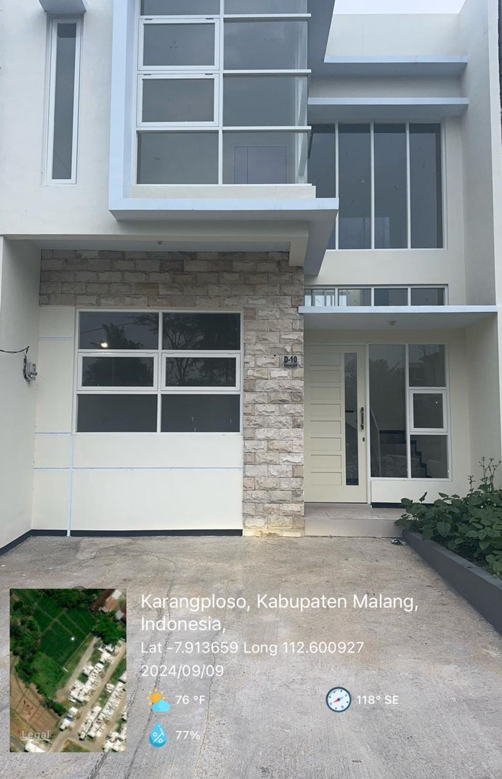 foto tampak rumah tipe Emerald perumahan Greenstone