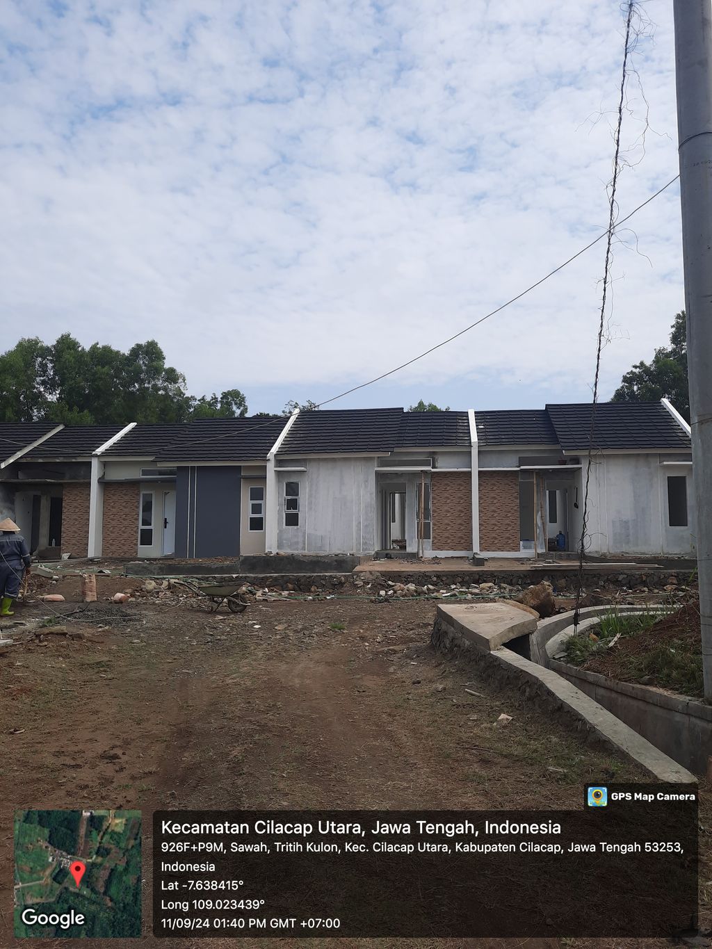 foto gerbang perumahan TRITIH GOLF RESIDENCE TAHAP 2