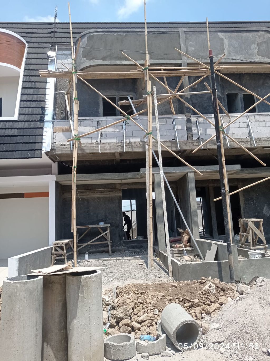 foto tampak rumah tipe 54 Compact 3 Kamar HC (692) perumahan G-Land Ciwastra Park 2