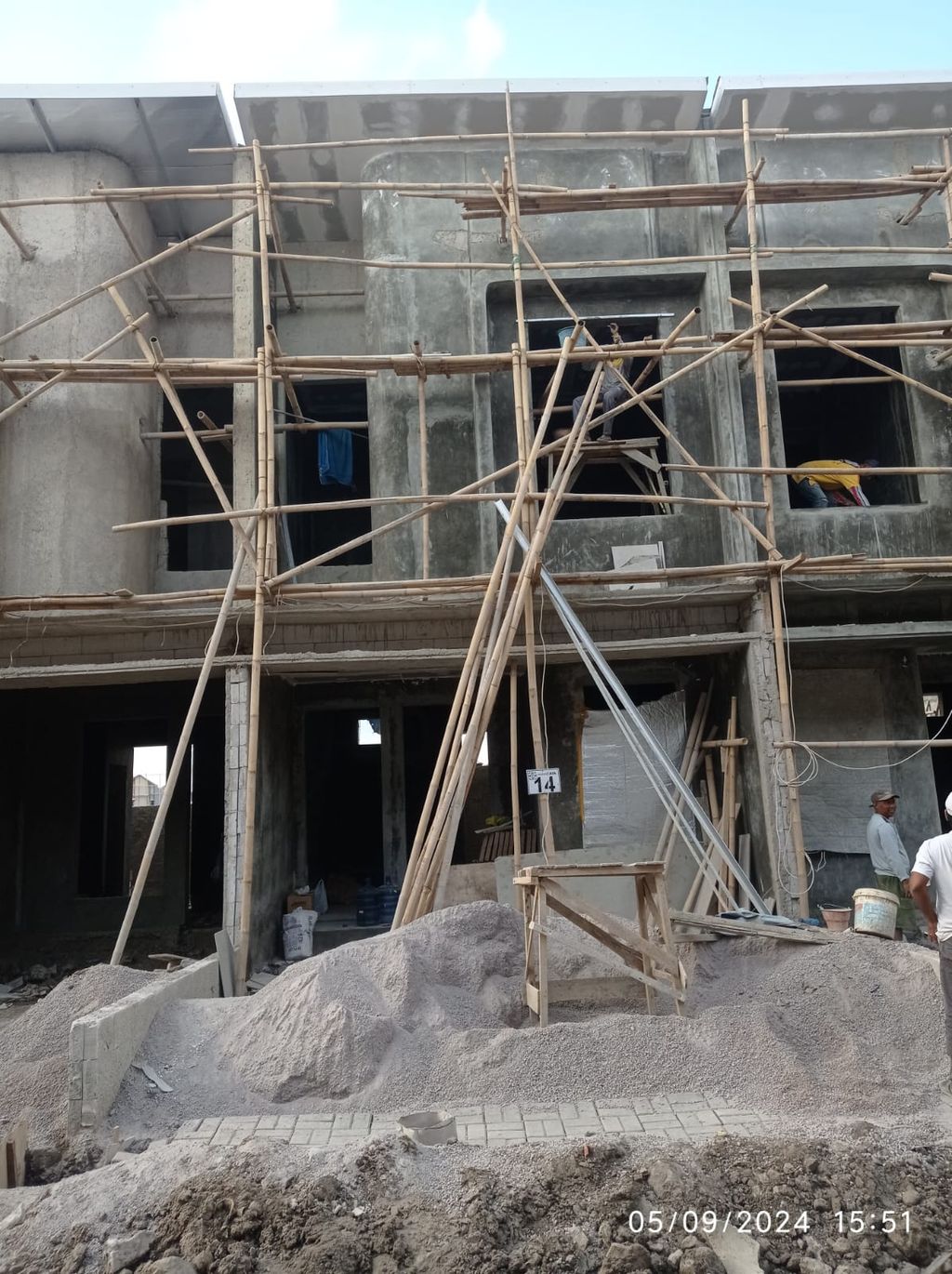 foto tampak rumah tipe 43 Compact High Ceiling (3KT) (511) perumahan G-Land Ciwastra Park 2