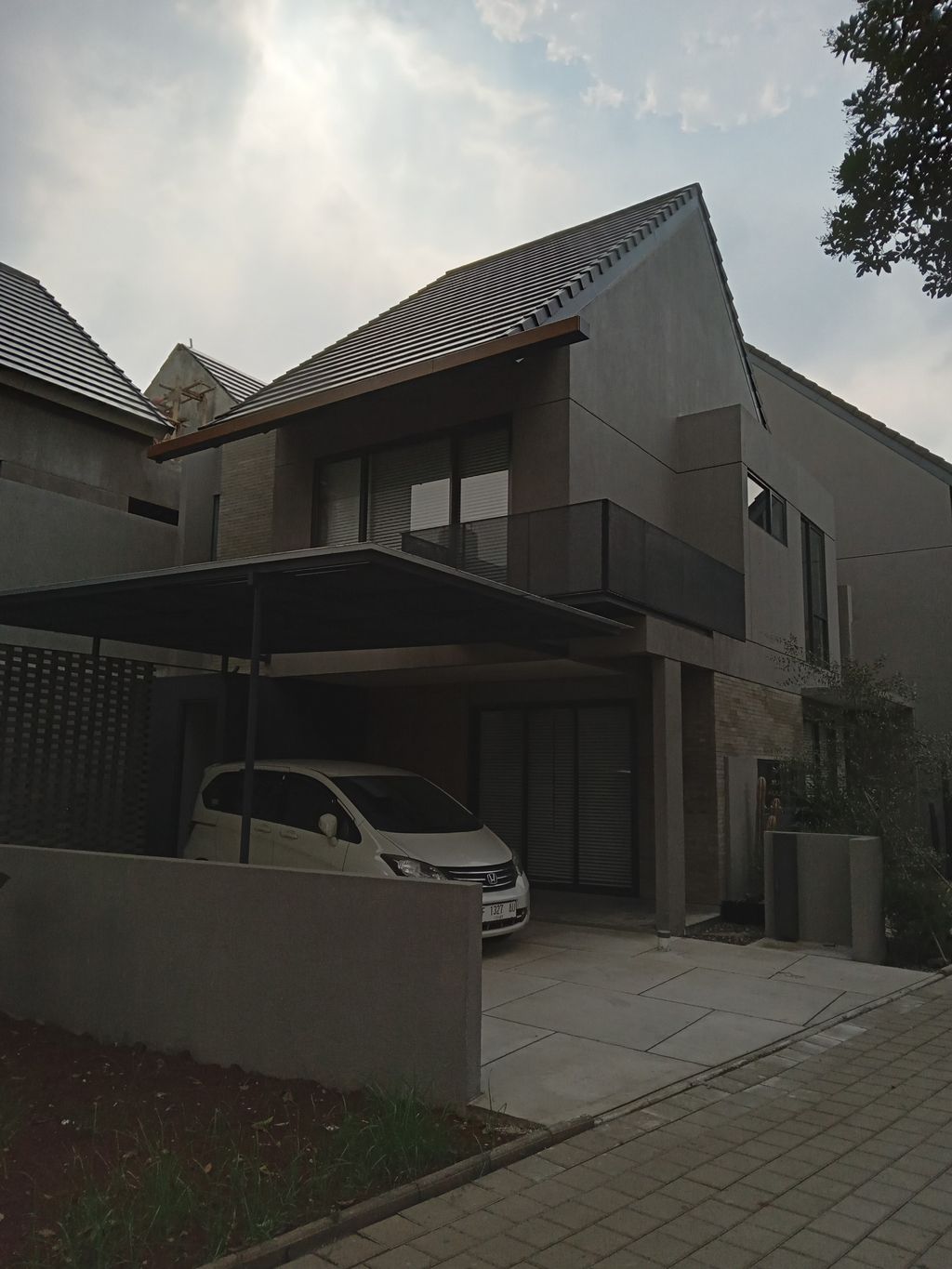 foto contoh rumah perumahan RUMA CIRENDE 3