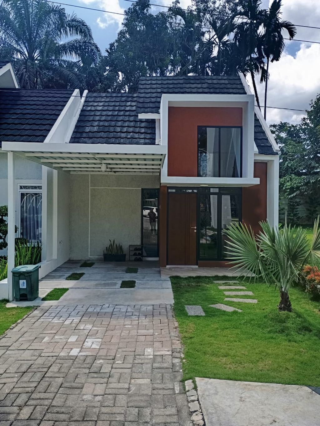 foto tampak rumah tipe DAMARA PREMIUM perumahan Savanna Sumatera