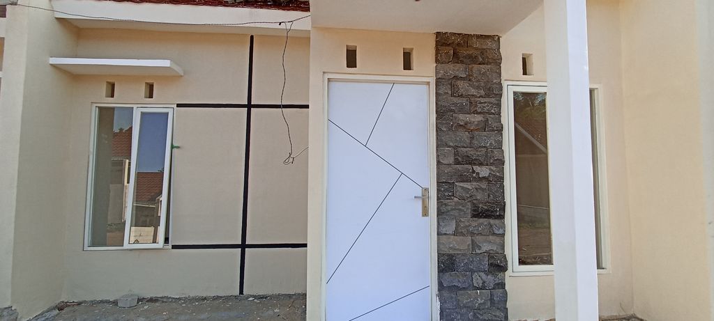 foto tampak rumah tipe 36/72 perumahan Lembah Bunder Regency
