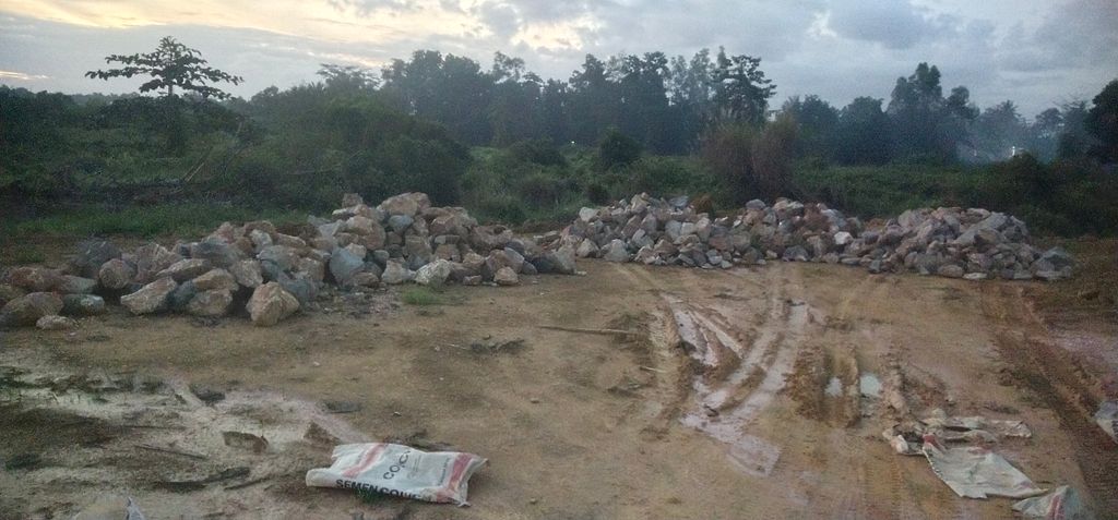 foto posisi tengah perumahan AZIZAH RESIDENCE
