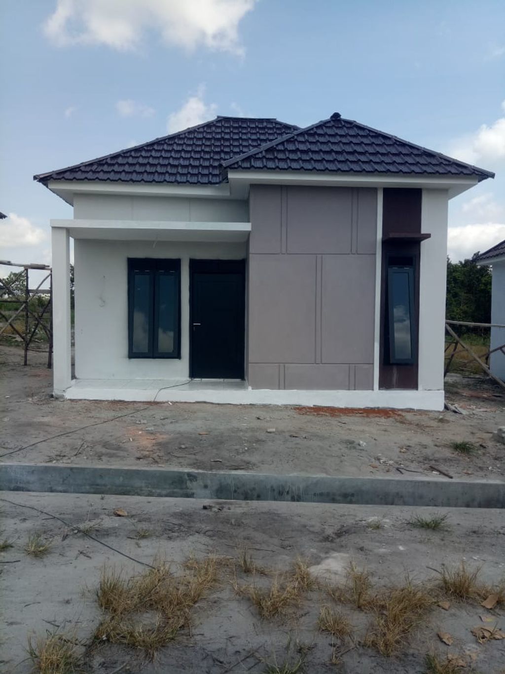 foto tampak rumah tipe 36 SUBSIDI perumahan MUTIARA LAND
