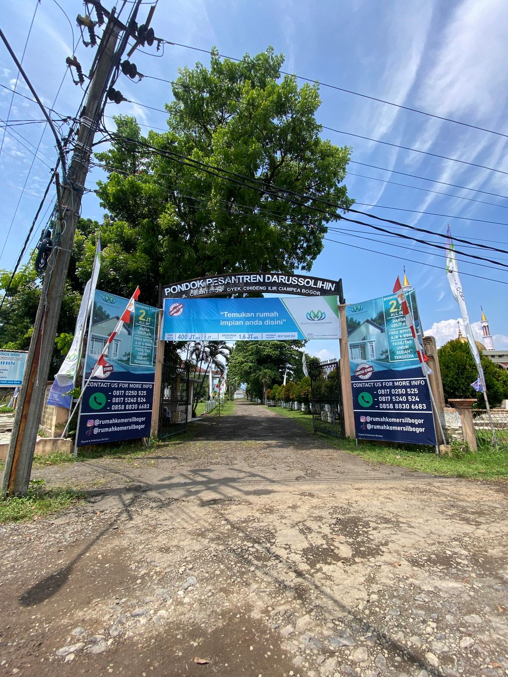 foto gerbang perumahan PERUMAHAN PESONA DARUSSHALIHIN