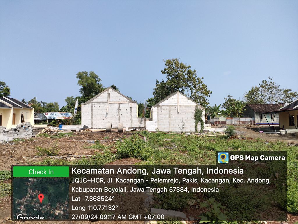 foto posisi tengah perumahan Puri Lembah Manah
