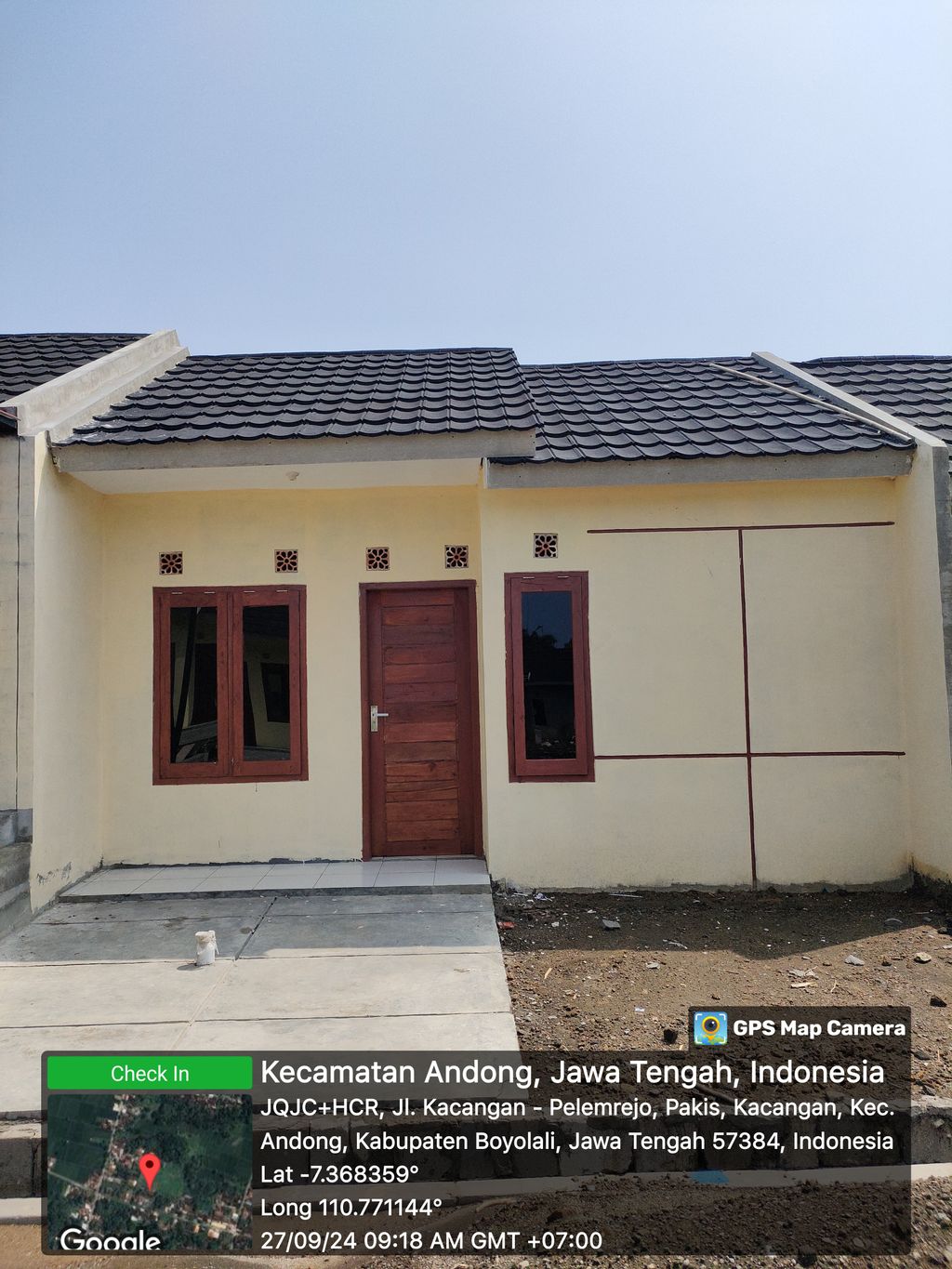 foto contoh rumah perumahan Puri Lembah Manah