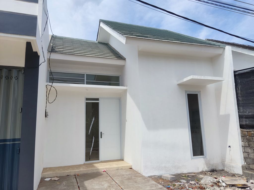 foto tampak rumah tipe 36/60 perumahan Green Hasana