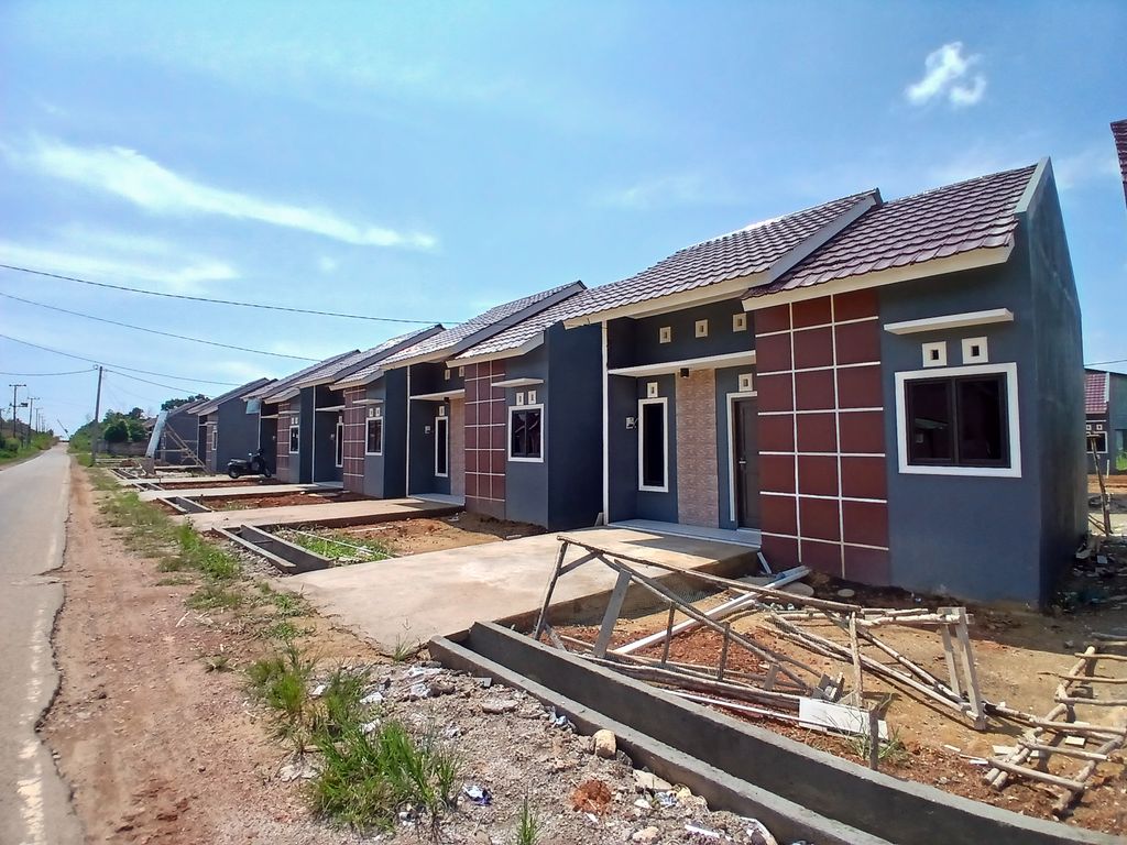 foto gerbang perumahan Cahaya properti