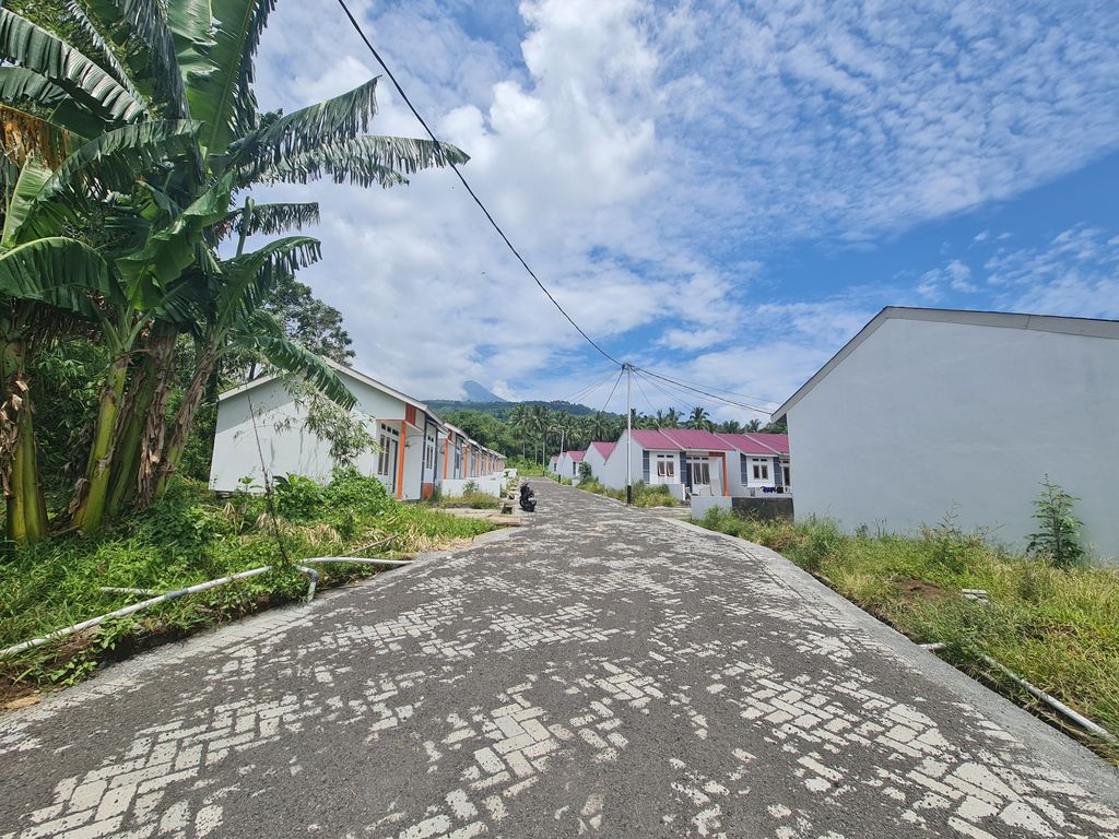 foto gerbang perumahan PELANGI SUKUR 3