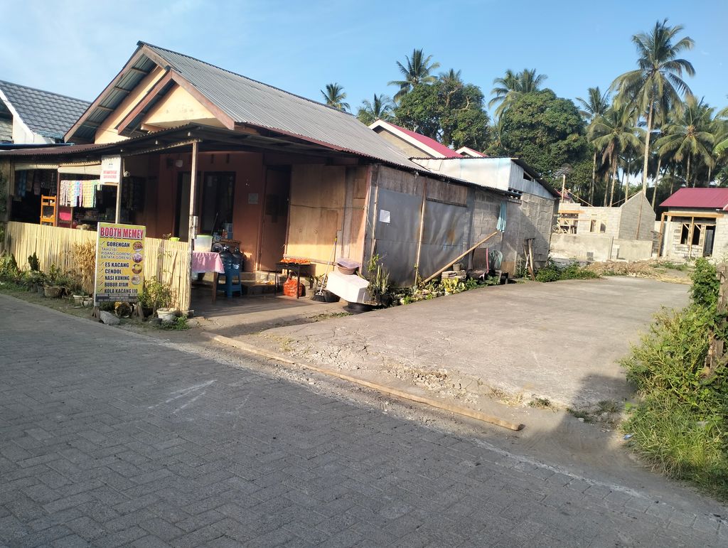 foto gerbang perumahan VIOLA VILLAGE MATUNGKAS BLOK PILUS