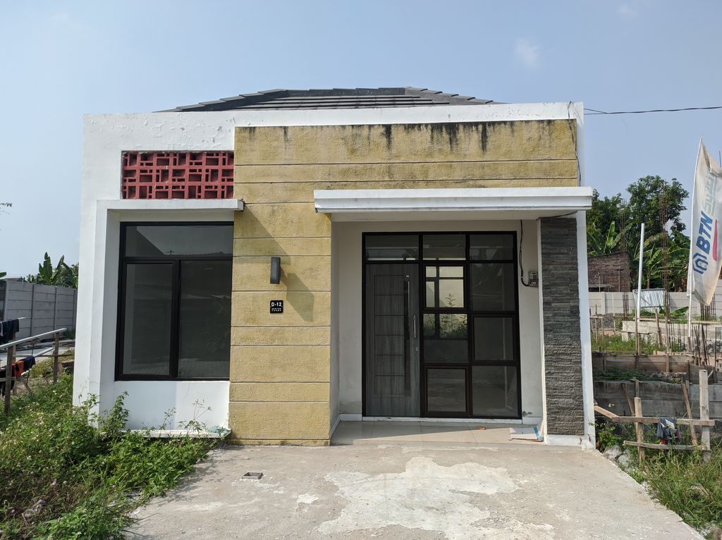 foto tampak rumah tipe 30/60 perumahan PERUMAHAN GRAND PELANGI CILEUNGSI