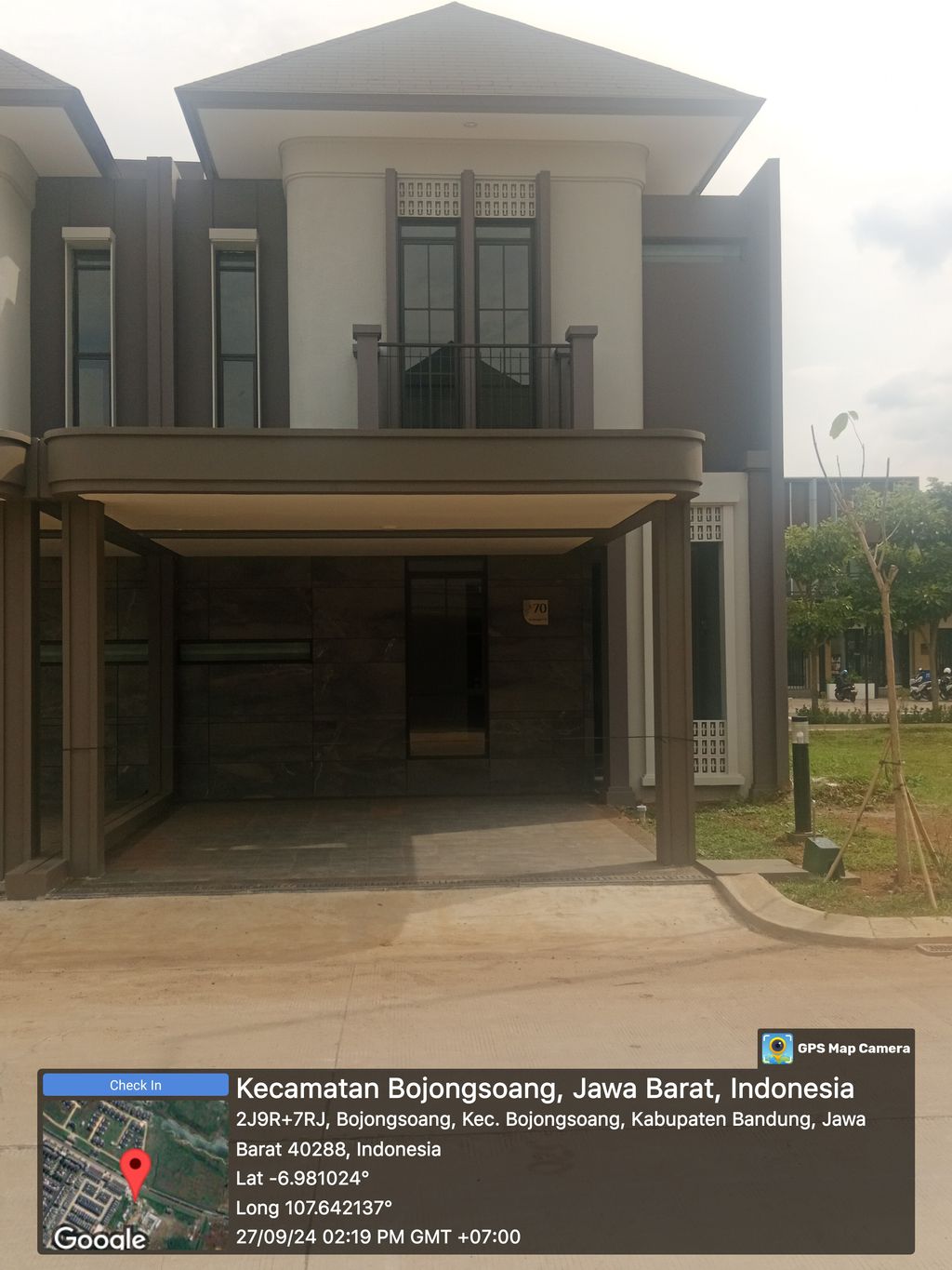 foto tampak rumah tipe TANAYA perumahan Podomoro Park Bandung (Brahmapuri)