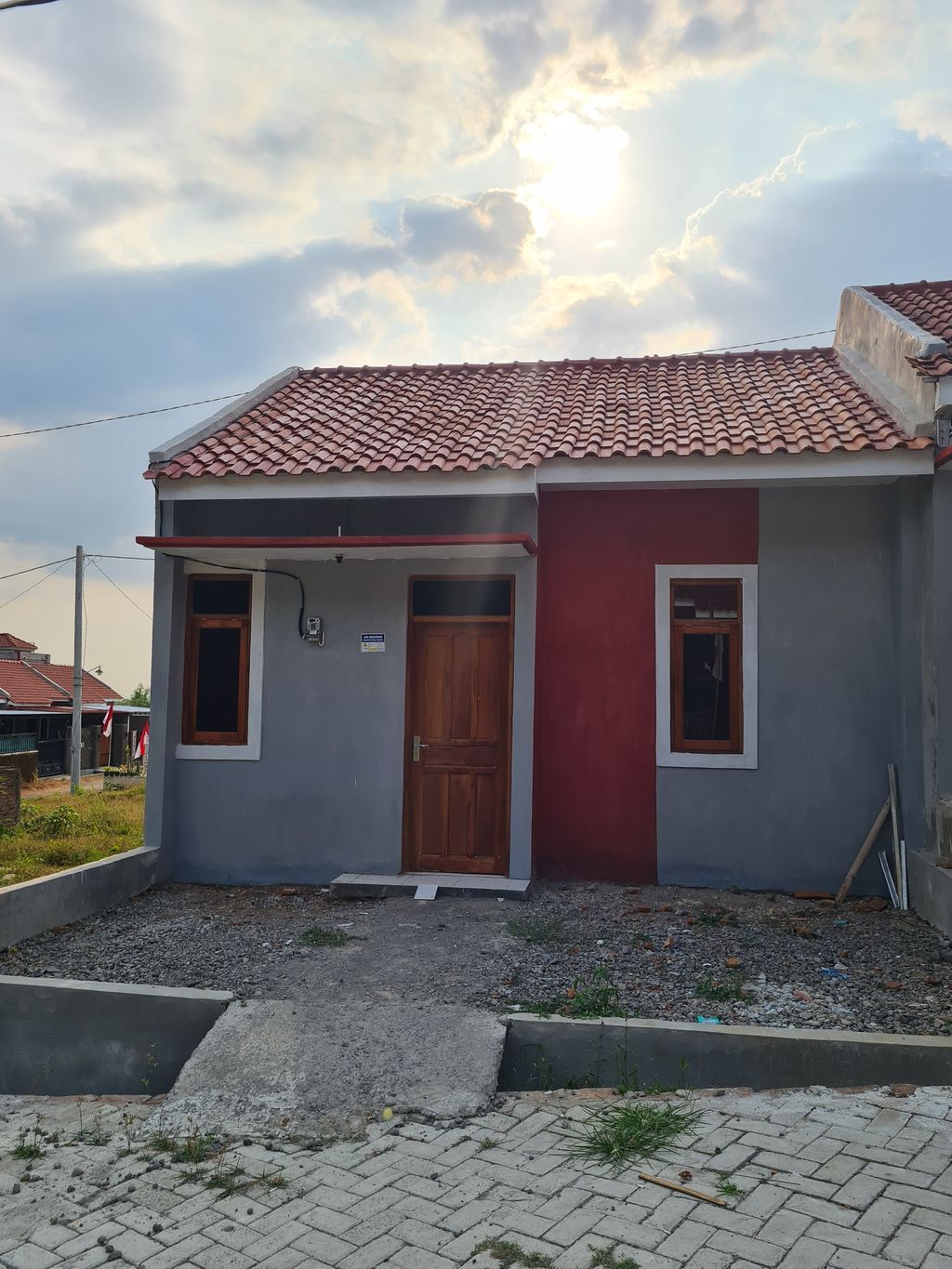 foto tampak rumah tipe 30/60 perumahan Muna Plalar Permai